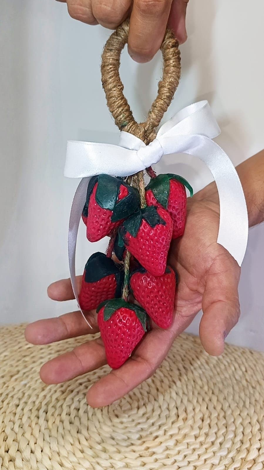 Jabón tipo racimo fresas de glicerina