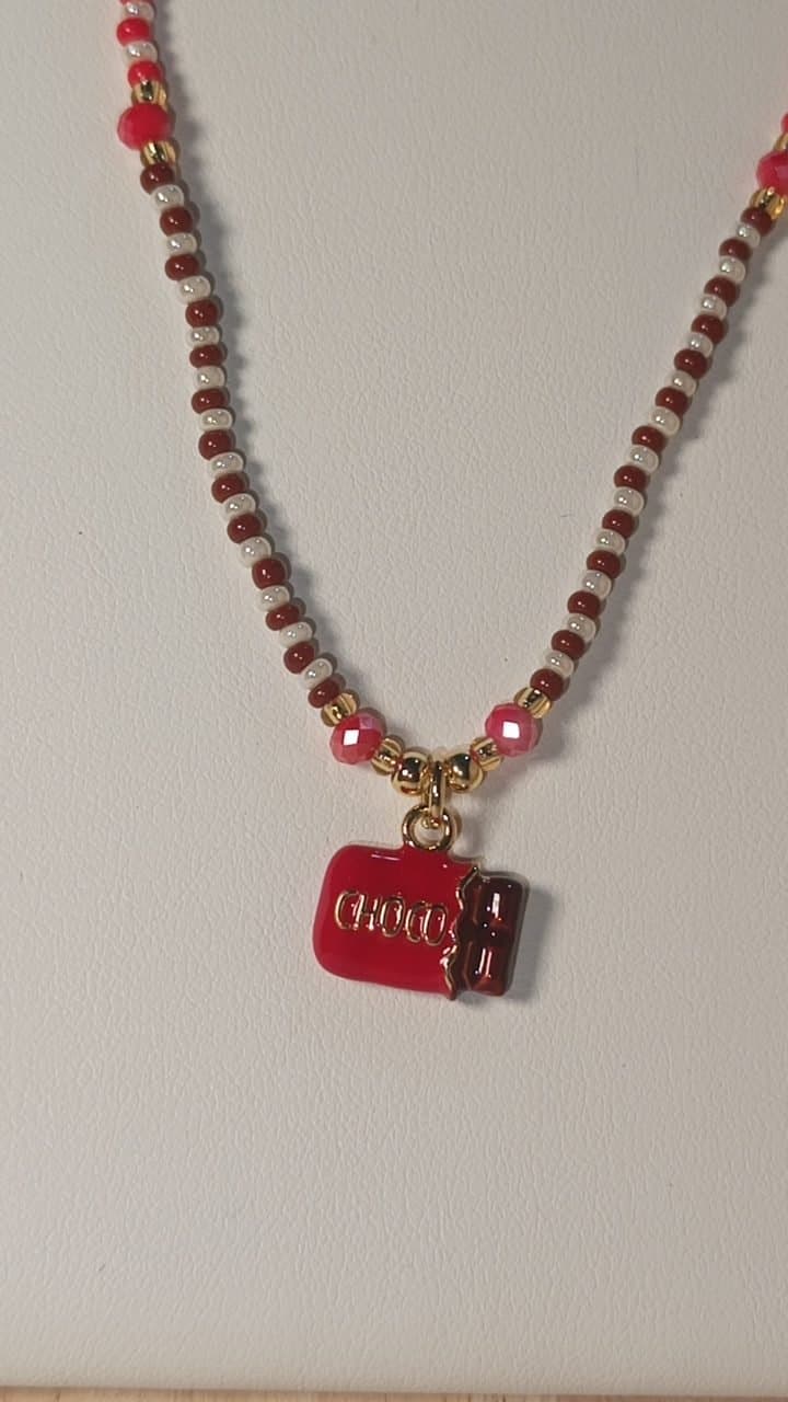 Collar Choco Bite Charm